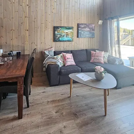 度假居 4 Bedroom Stunning In *